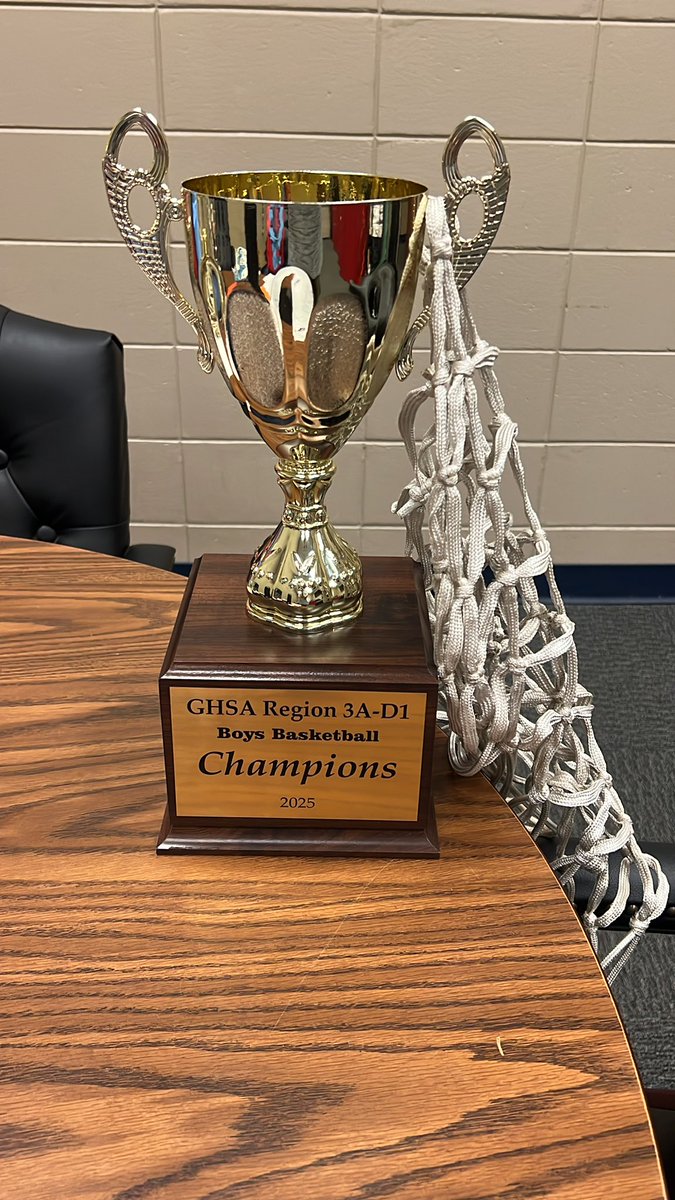 Toombs County Boys Basketball (@toombsboyshoops) on Twitter photo Say it Loud, TOOMBS ON TOP! Dawgs win the Region Championship game vs Woodville 54-49. Playoffs on Wed.
#Back2Back #BeaDog
<a href="/Mikepolke2/">Mike Polke🥋</a> 18pts
Jr. Bullard 10pts
<a href="/ParkerStanley17/">Parker Stanley</a> 8pts
A. Eason 8pts
<a href="/ToombsDogs/">Toombs County Athletics</a> <a href="/KyleSandy355/">Kyle Sandy</a> <a href="/TheWelchyReport/">Welchy Report</a> <a href="/swish_scout/">SWISH SCOUTING</a> <a href="/little_ken74682/">Kendall Little</a> <a href="/BTS_Report/">Baseline To Sideline(Ωψφ)</a> Say it Loud, TOOMBS ON TOP! Dawgs win the Region Championship game vs Woodville 54-49. Playoffs on Wed.
#Back2Back #BeaDog
<a href="/Mikepolke2/">Mike Polke🥋</a> 18pts
Jr. Bullard 10pts
<a href="/ParkerStanley17/">Parker Stanley</a> 8pts
A. Eason 8pts
<a href="/ToombsDogs/">Toombs County Athletics</a> <a href="/KyleSandy355/">Kyle Sandy</a> <a href="/TheWelchyReport/">Welchy Report</a> <a href="/swish_scout/">SWISH SCOUTING</a> <a href="/little_ken74682/">Kendall Little</a> <a href="/BTS_Report/">Baseline To Sideline(Ωψφ)</a>