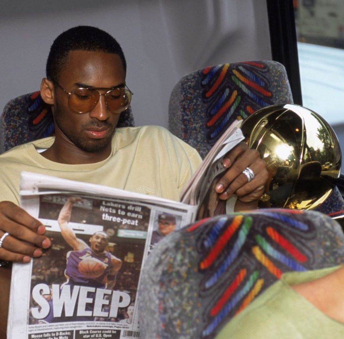 8_24Mamba4Ever's tweet image. Kobe before and after the 2002 NBA Finals. 🧹