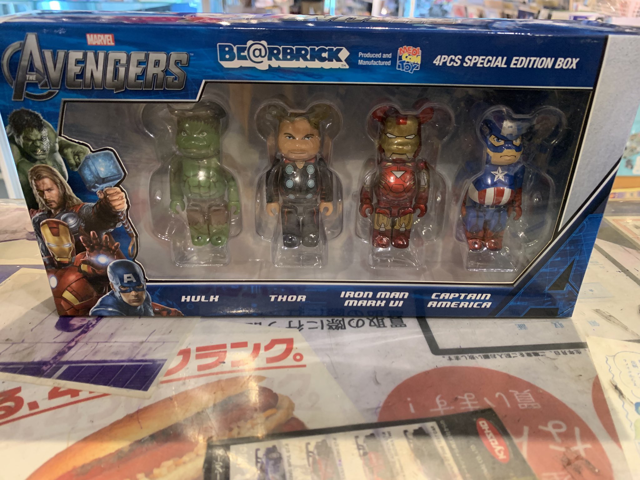 ベアブリック 新品　ペアボックス　セット　アイアンマン　キャプテンアメリカ アダムスキー on X: 