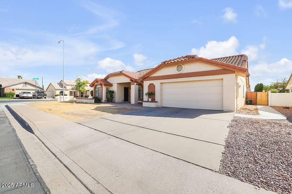 gilbertliving's tweet photo. 5951 E INGLEWOOD Street, Mesa, AZ 85205 just hit the market!
https://t.co/sdUM7rqnxd https://t.co/7lqCWjNeFL