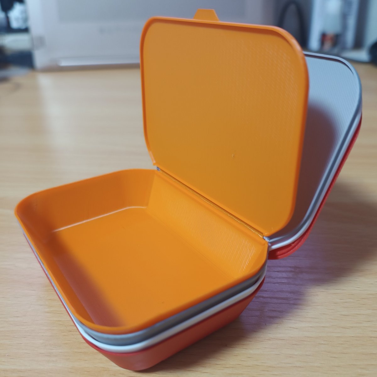 sin1west's tweet image. 軽くて重ねられる蓋付きケースをMakerWorldで公開しました!印刷してみてね!#P1S #Stackable
makerworld.com/en/models/1110…