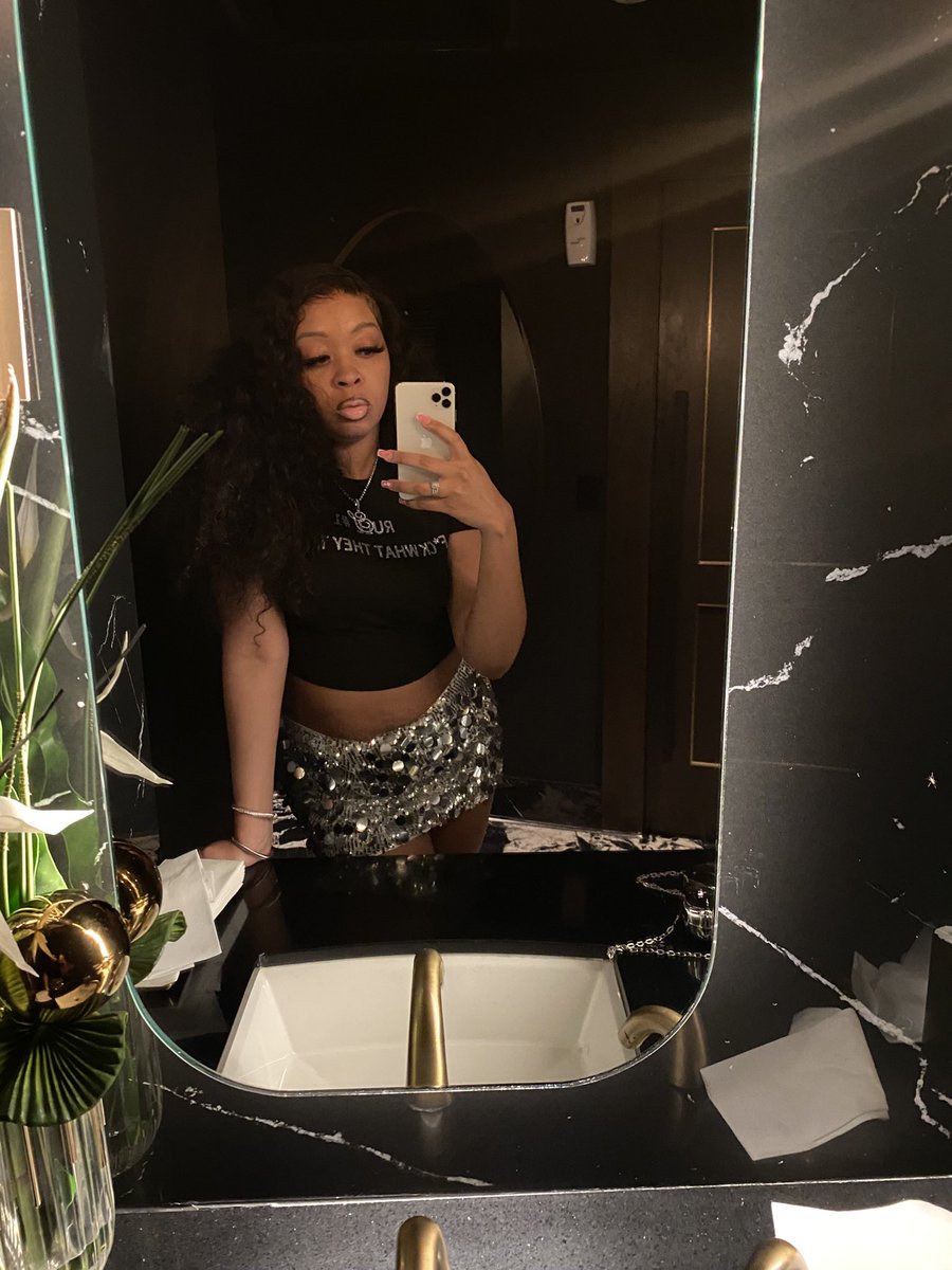 YOUdont_matter's tweet photo. 🌴💕 https://t.co/ItAPe11XRT