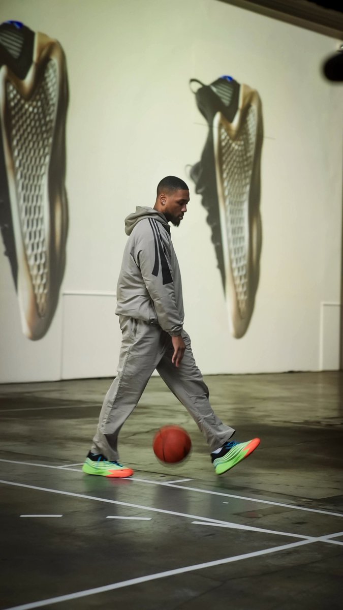 izzycreatezz's tweet image. Adidas goats📸