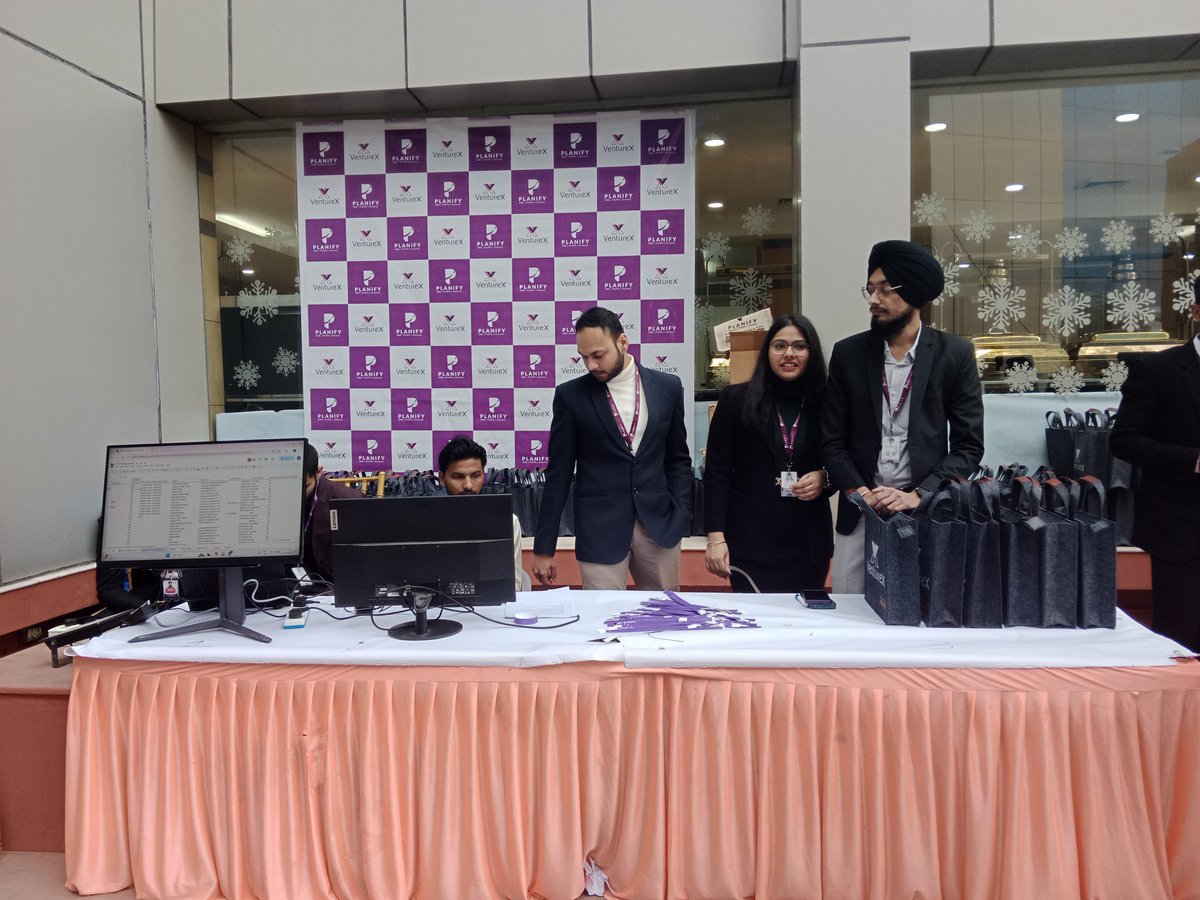 PlanifyIndia's tweet image. A Grand Success! Planify organized VentureX AIF partners meet. The #VentureXfundlauchevent brought together top investors, partners, &amp;amp; experts to discuss the future of AIF, Pre-IPO &amp;amp; SME investments. 
#Planify #PartnersMeet #VentureXAIFfund #Investments opportunity