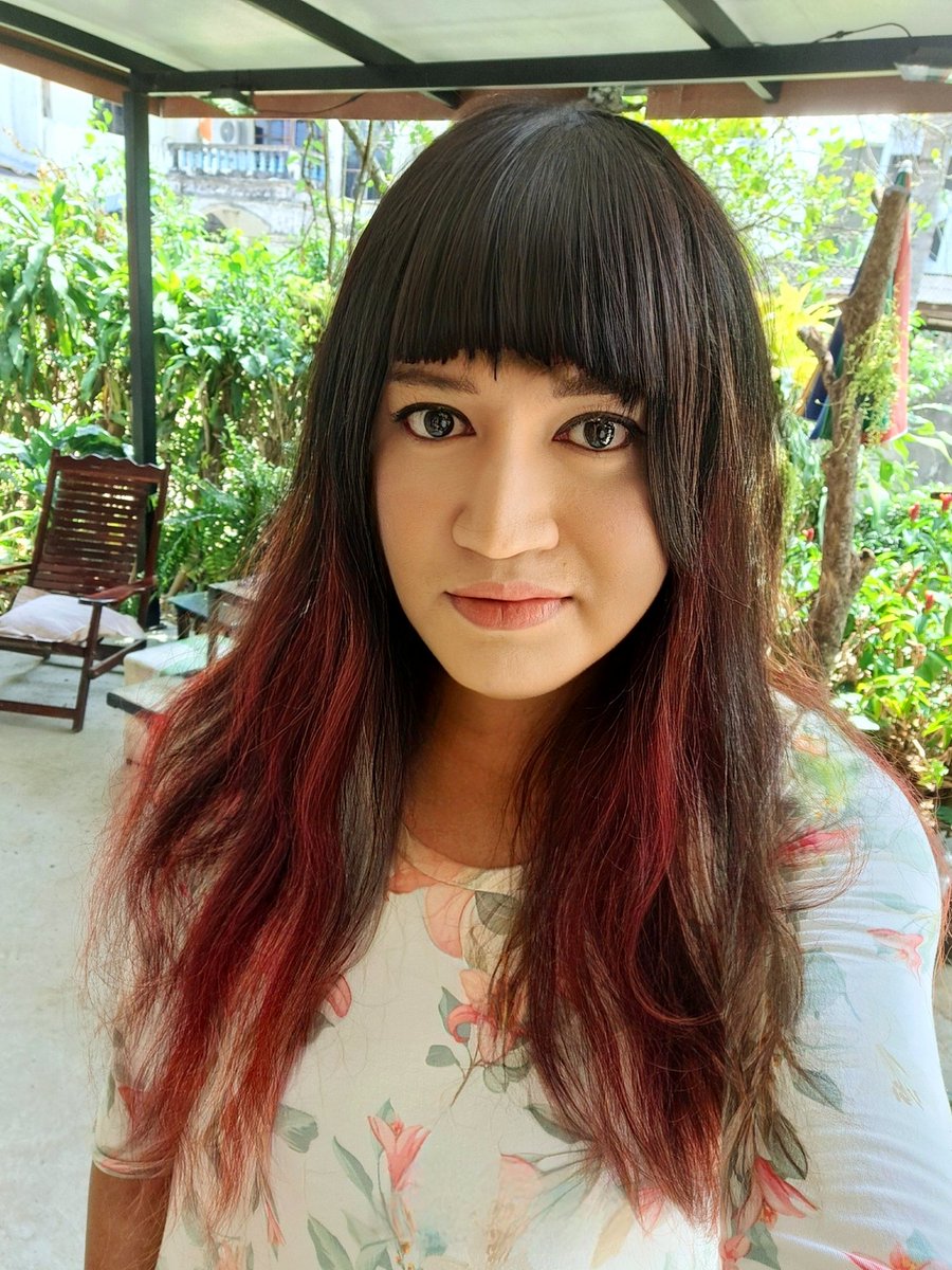 Bobbie_Chaw's tweet image. บอกแล้วว่าดอกกุหลาบมันกินไม่ได้ 
พี่ต่างหากที่กินได้😋 #นาทวี #สงขลา