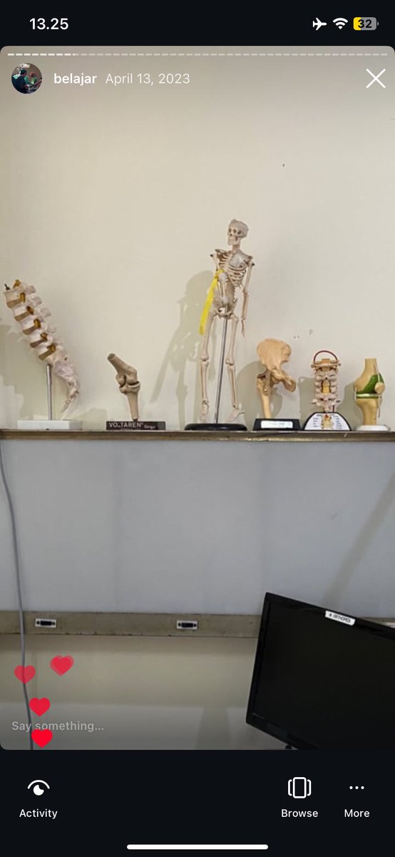 firabersafari's tweet photo. cerita lucu hari ini. ada akun instagram cewe cantik unreal spek 17 tahun udah jadi dokter dan punya klinik sendiri. udah follow aku dari lama sih, tapi siang ini aku iseng buka akunnya karena skeptis. pas lihat highlight story nya, LAH INI MAH STORY KOAS BEDAHKU 😭 https://t.co/Axyo0ms3mz