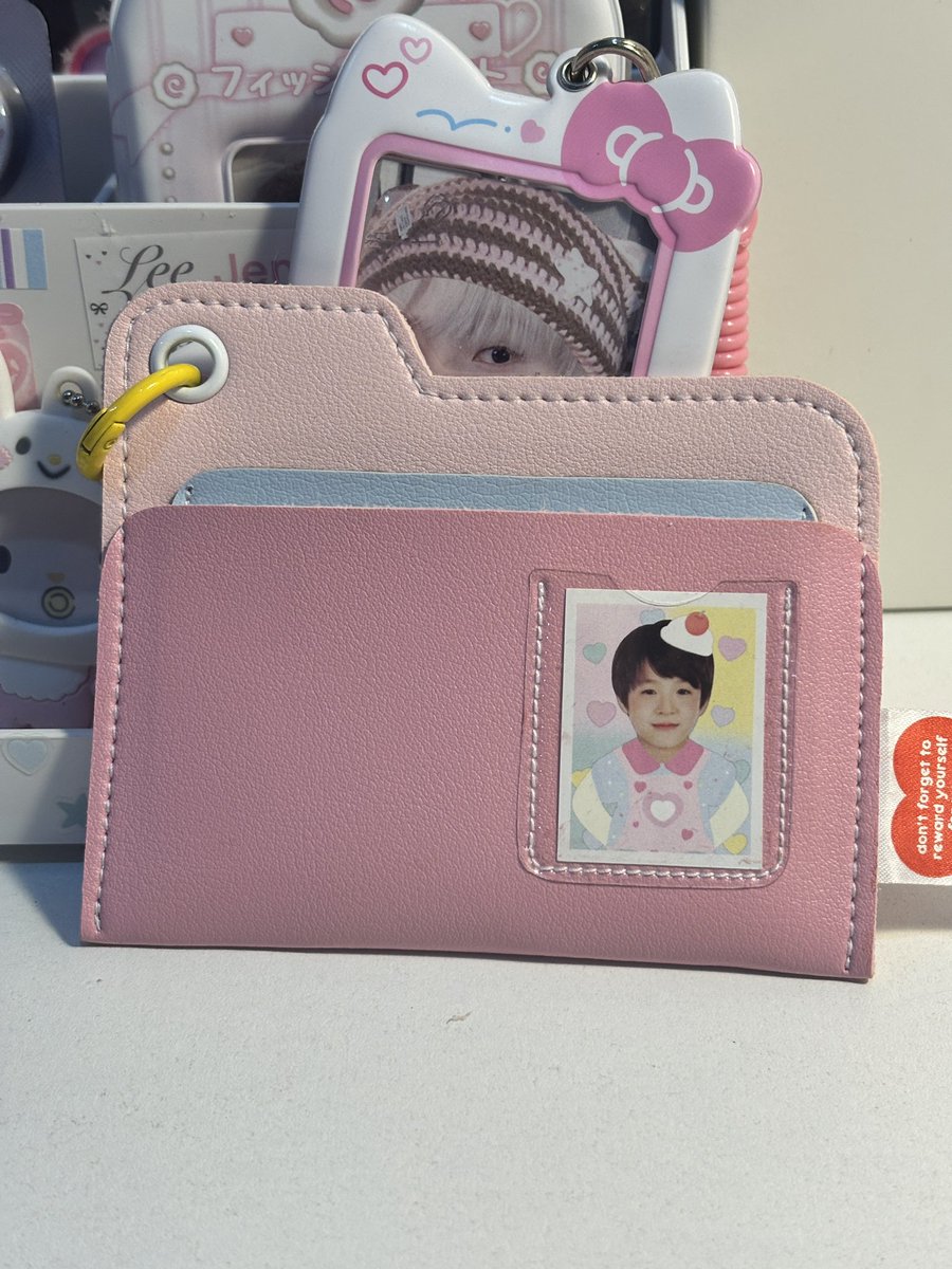 babydoieandjen's tweet photo. ✿พร้อมส่ง ✿ wts
wgg craft studio card holder
🏡สีpink,blue
ᵔᴥᵔ200 รส.
#ตลาดนัดsanrio #cardholder #ส่งต่อ #cardfolder #wggcraftstudio #wggcraftstudioส่งต่อ #ตลาดนัดnct #ตลาดนัดENHYPEN https://t.co/opTKEMB7W6