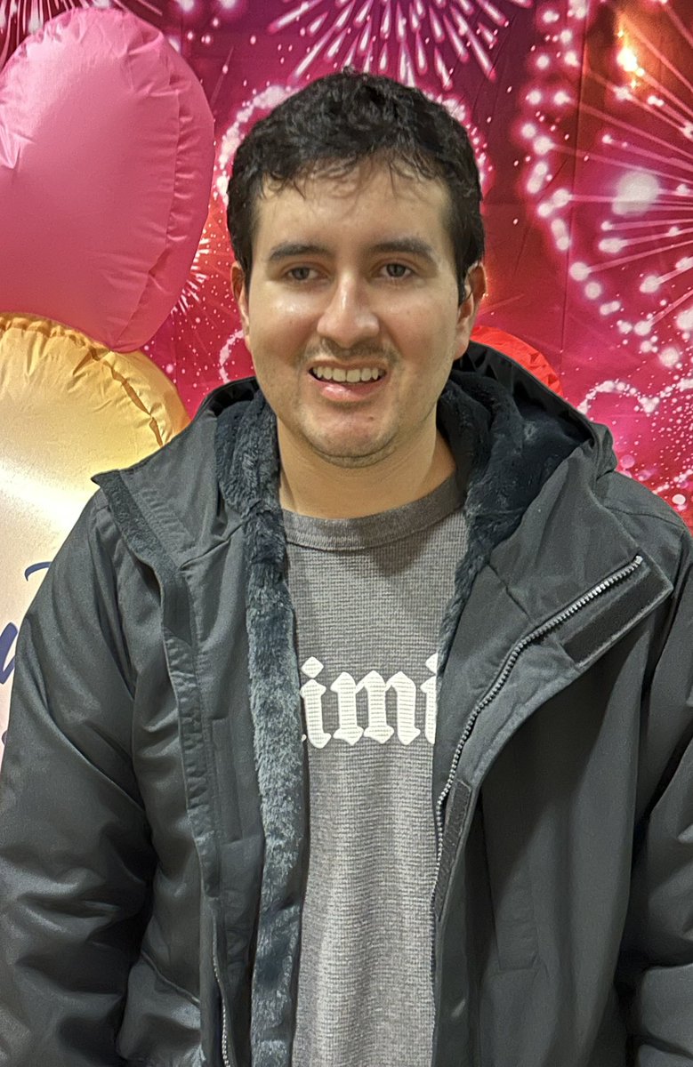 SaulAlejandr00's tweet image. Yesterday I had a last minute doctor’s appointment 🏥 #MSSucks #ButIDontWanna #OkFine #Balloons #Decorations #Hollister #HollisterCo #MessyHair #ValentinesDay #RainyDay #Uggs #Winter #WinterDays