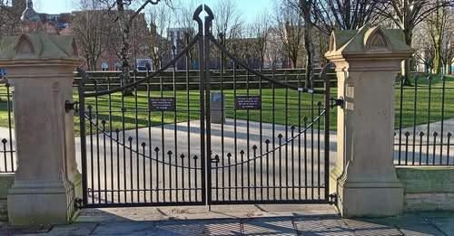 Keep the gates to All Saints Park, Manchester open. Petition here: chng.it/dH557JJtWN