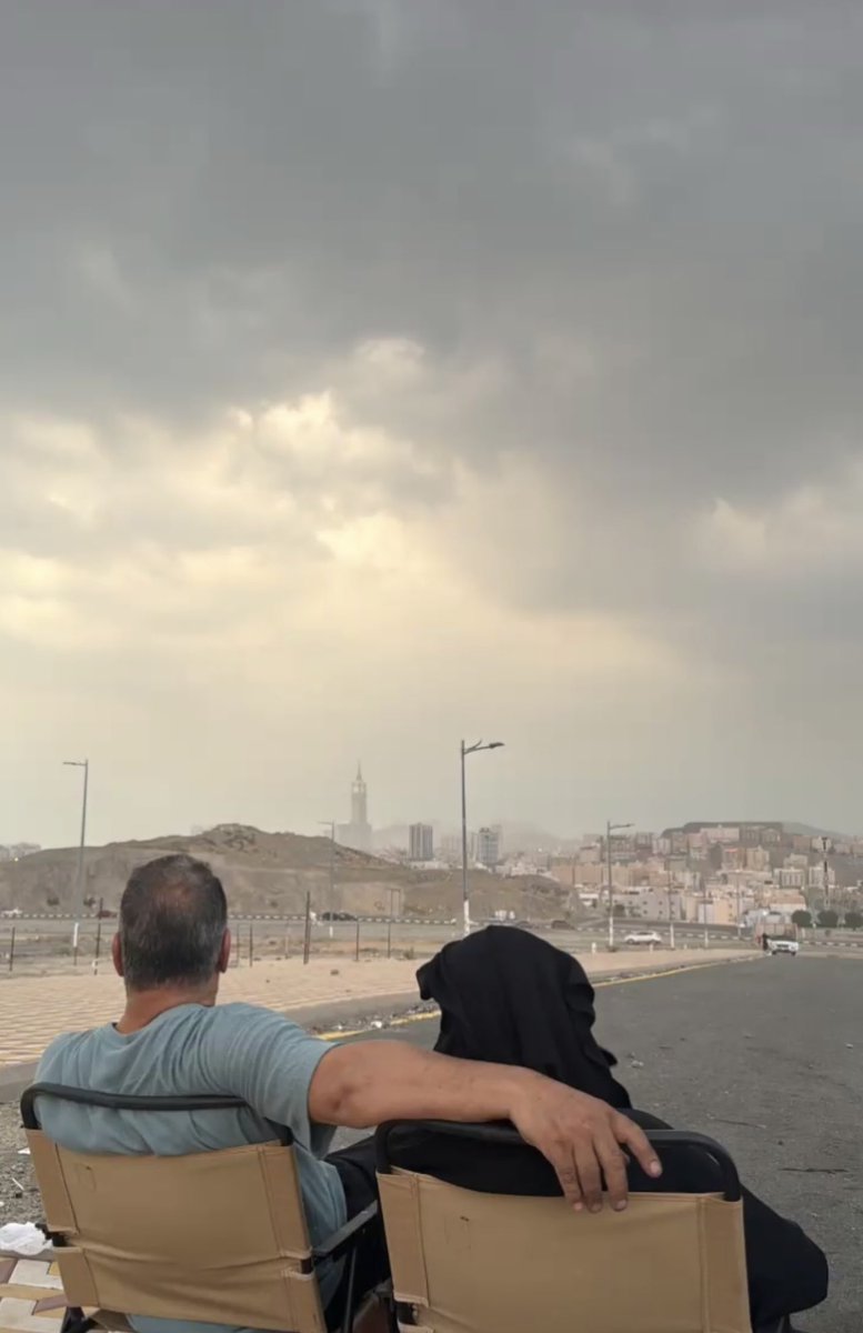 والله والله والله فقدك صعب ويألم !! 

والله انكم كل حياتيي الله يرحمك ي امي ويجمعنا بيكي ف جناته يارب ويخليلنا بابا ويطول ف عمرو ويجبر كسر قلبه  وقلوبنا يارب♥️