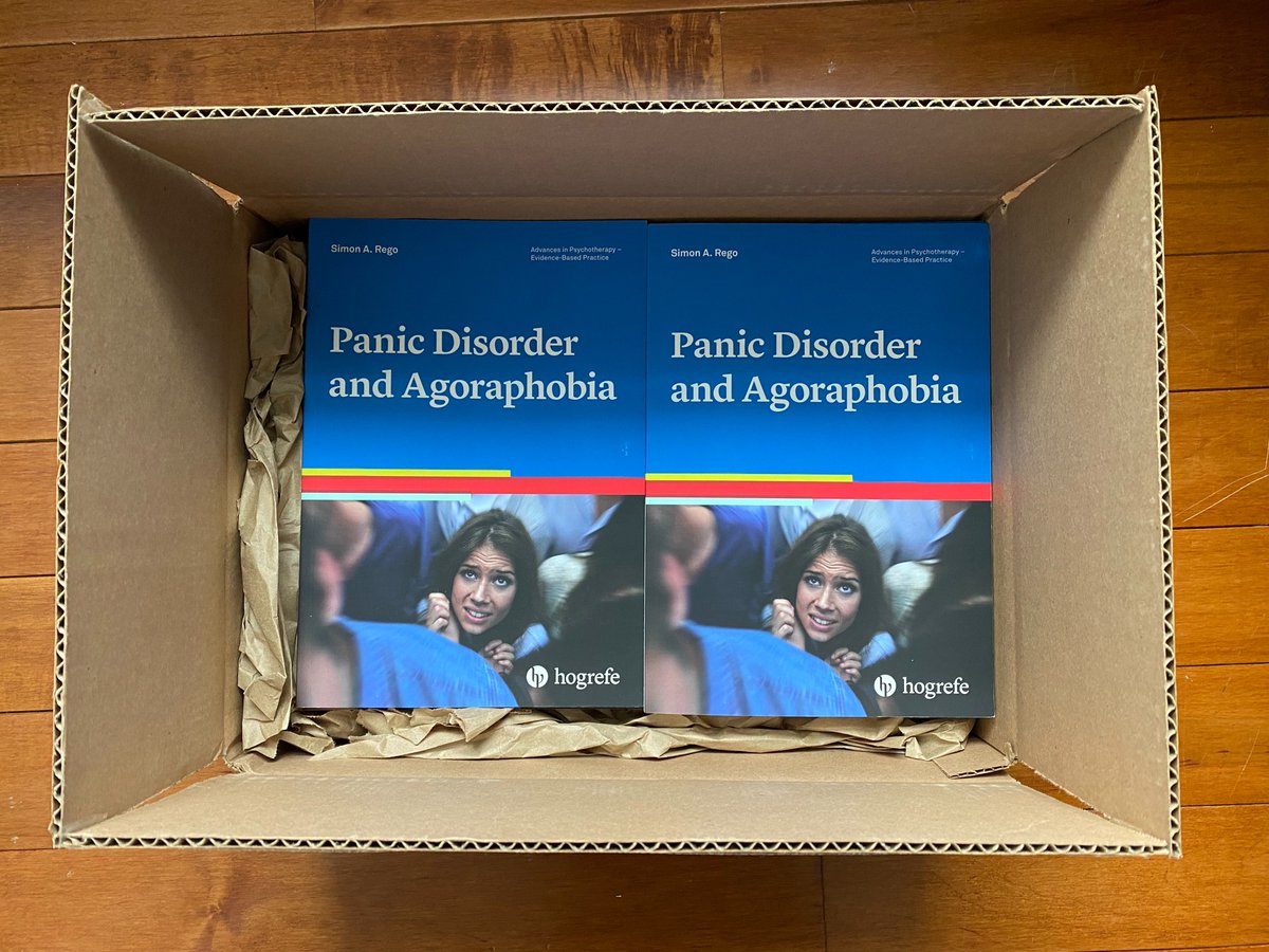 psyd's tweet image. Thrilled to share that my latest book, Panic Disorder and Agoraphobia (Volume 55 in the Advances in Psychotherapy: Evidence-based Practice series from @hogrefe_publ) is officially out! Get it here on @amazon: amzn.to/4h2ZCvc