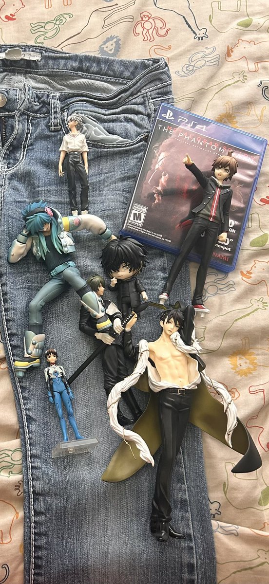 necroseall's tweet photo. My left pocket😢 vs my right pocket 🥶🥶🥶🔥🔥🔥 https://t.co/Bopziimvv9