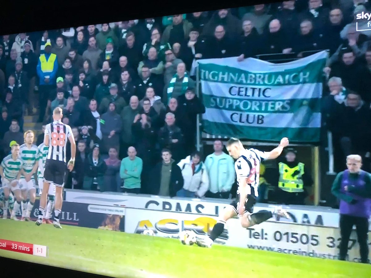 Kevinbaird79's tweet image. Brilliant to see the banner making the tv .

#celticawaydays
#tcsc