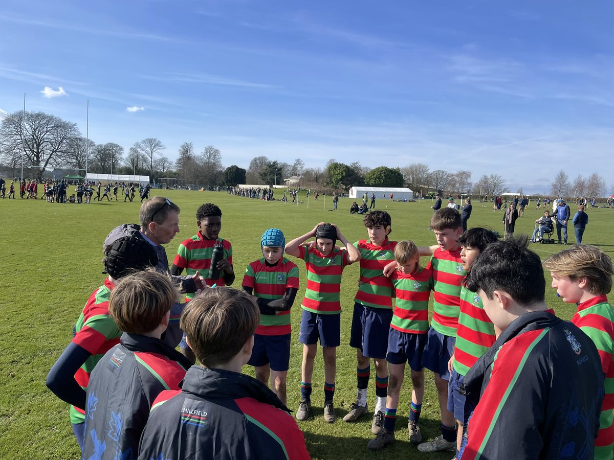 MPS_Sport's tweet image. Lovely day of rugby 7s in the sunshine. Thank you @TheDownsSchool 🔴🔵🟢 #LookWhoSomeBoysMet #Learning #Developing