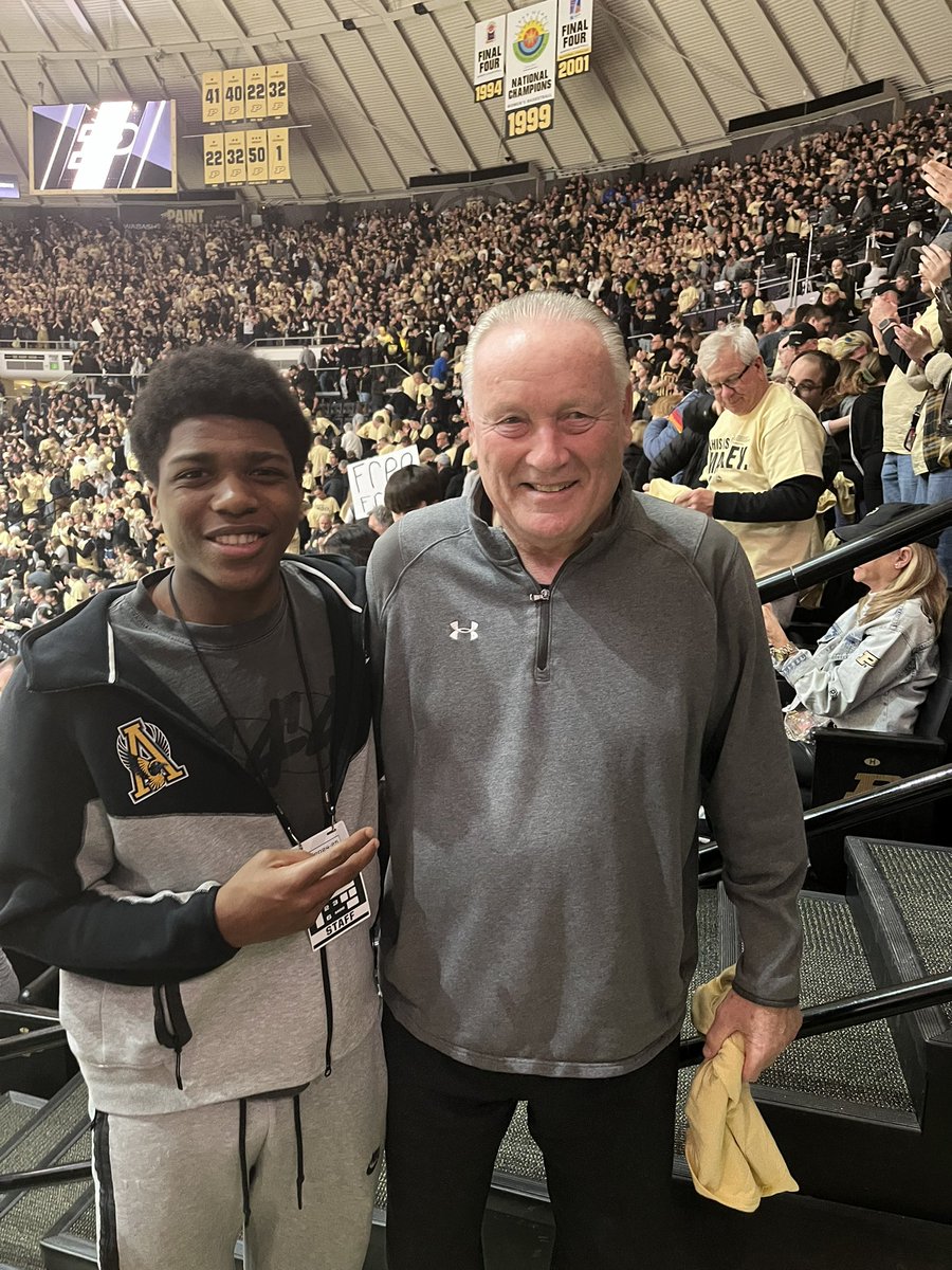 Thank you <a href="/CoachPainter/">Purdue’s Matt Painter</a> <a href="/CoachPaulLusk/">Coach Paul Lusk</a> <a href="/BoilerBall/">Purdue Men's Basketball</a> for the game day invite I had  great time. Loved the atmosphere. <a href="/BRamseyKSR/">Brandon Ramsey</a> <a href="/CoachDSchauss/">Drew Schauss</a> <a href="/AvonOrioleHoops/">Avon High School Basketball</a> <a href="/coachjamaress/">Jamares McCloud / Coach Jam 🏀</a> <a href="/JaMalHOWELL260/">Jamal Howell</a> <a href="/indyheatgymrats/">Indy Heat - Gym Rats</a>