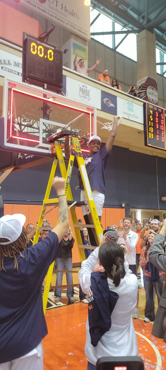 A jubilant Jordyn Jenkins salutes the crowd after UTSA clinched the AAC title. thejbreplay.com