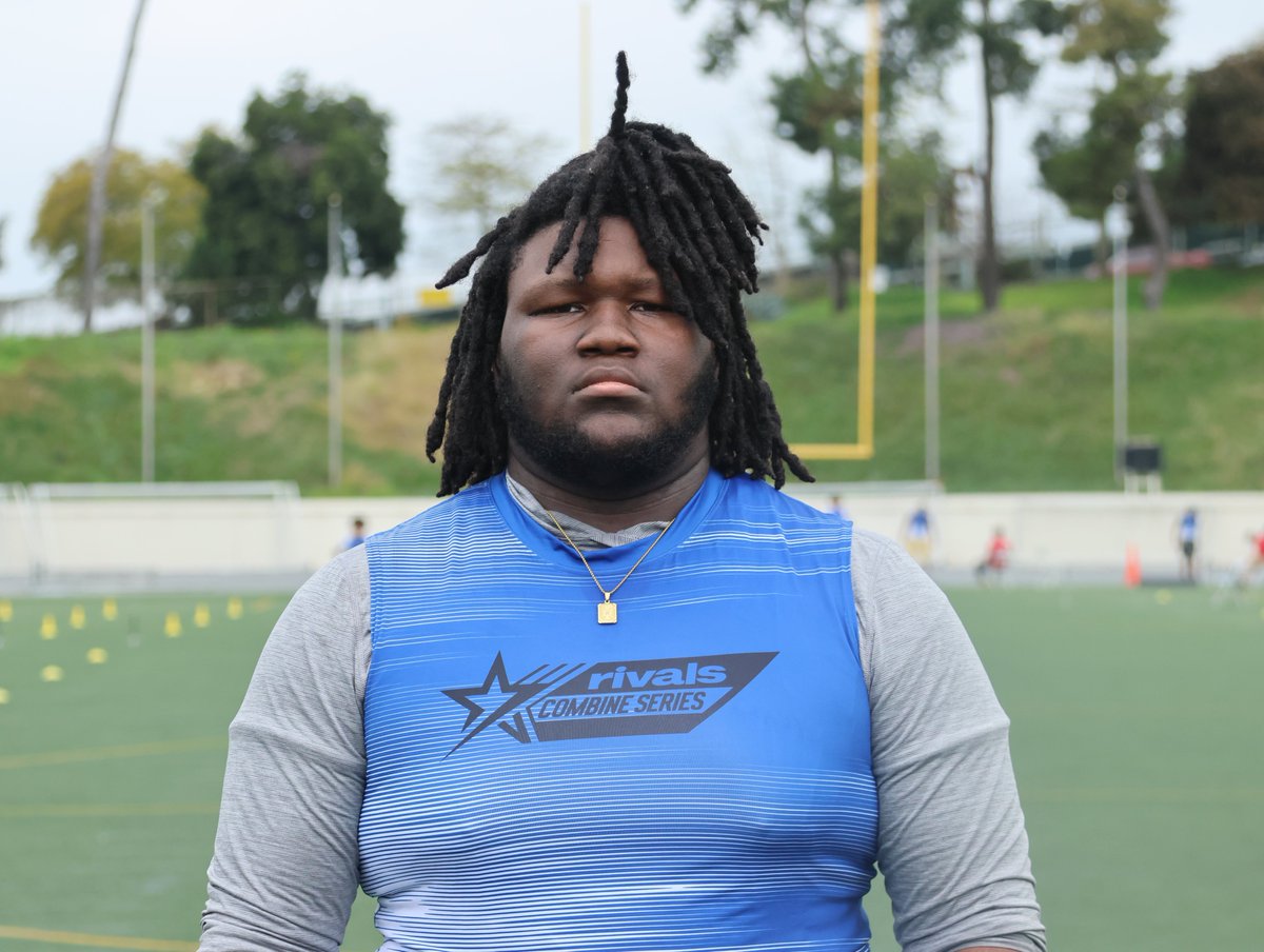 ✅INVITE STAMPED ✅

Name: Harlem Nellum
Position: OL
Class: 2026
Height/Weight: 6-5/345
🏫: Los Alamitos