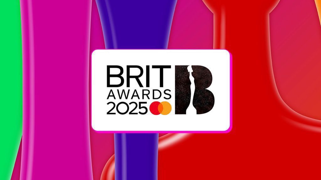PopBase's tweet image. JADE wins the BRIT Award for Best Pop Act. #BRITs