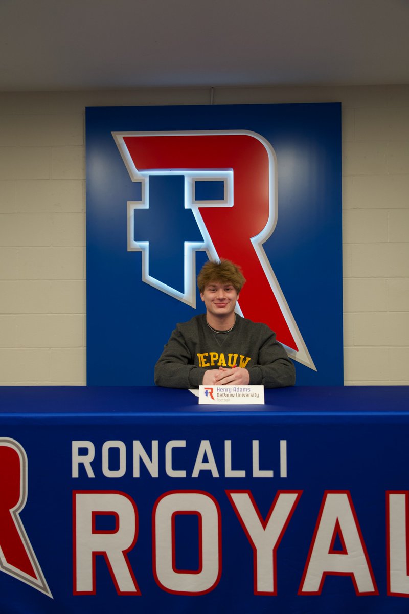 HenryAdams_2025's tweet photo. Thank you @RHS_Athletics for hosting a college signing event for senior athletes.  Excited to join the Depauw University Football Team this August.  Go Tigers! https://t.co/0XiTn9lvso
