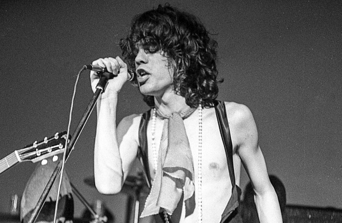 David Johansen has died after a lengthy health battles including cancer, a brain tumor and a broken back. When KISS was starting up in New York City he was an undeniable force of nature leading the New York Dolls as their frontman. Rest now.