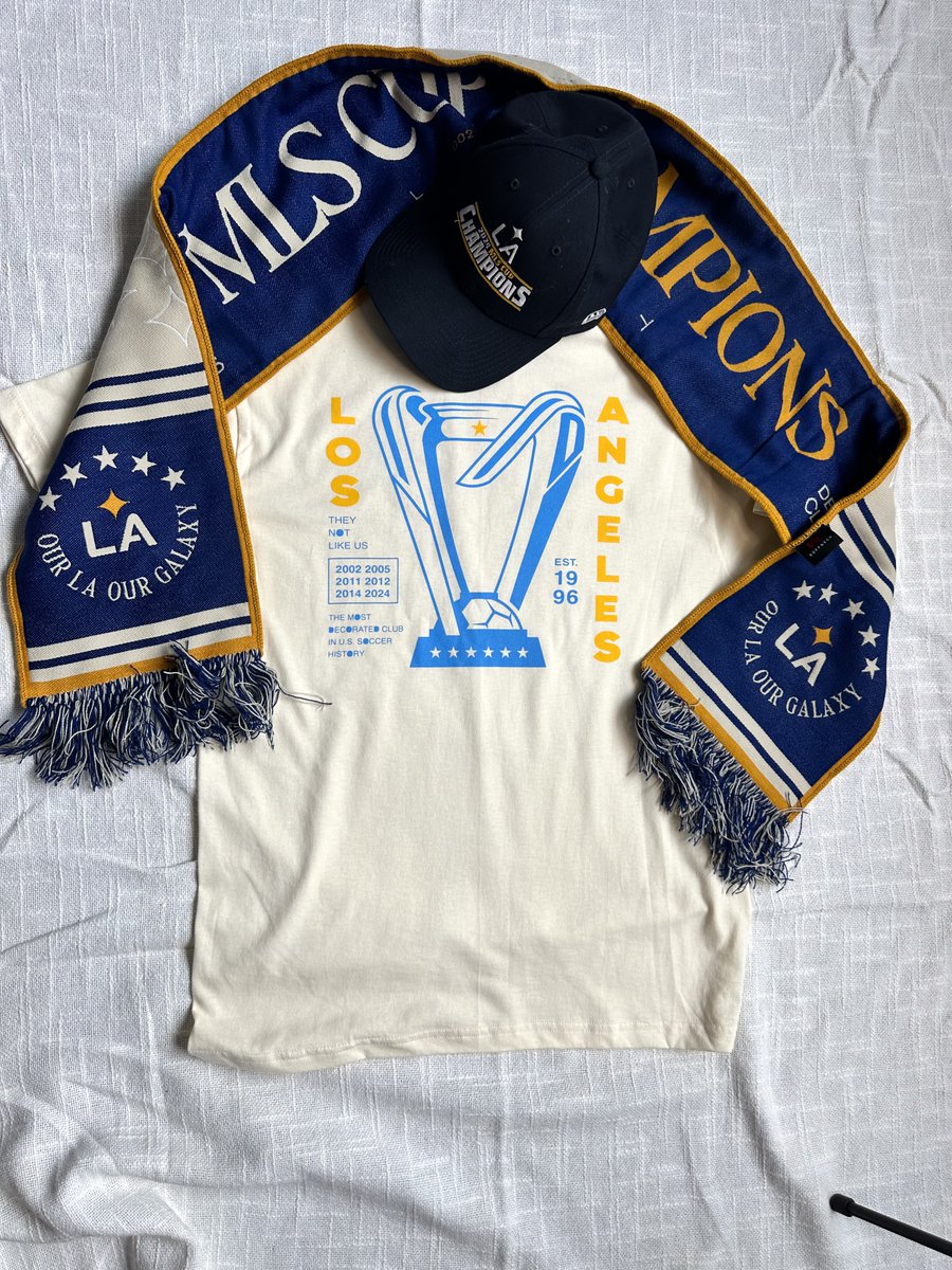 GOutpost1996's tweet photo. Hello #LAGalaxy fam! Happy to introduce the latest release on the shop, the "They Not like us Tee" which celebrates the clubs 6 stars, further separating itself from everyone else in the league and in the city. 

Stop by the store and grab yours today!
https://t.co/M9TBA3xLfW https://t.co/8OUrXdljjS