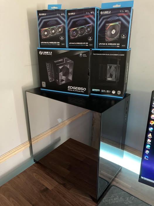 So after having a corsair build for the past 3 years I have decided to jump ship and switch to lian li, I can't wait to get this build started. #lianli #pcmasterrace