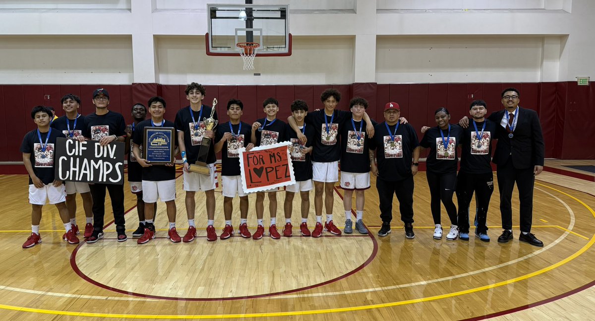 Boys Basketball Division III:

Math and Science 88 🏆

Animo Venice 52 

Congratulations to the Sharks on their second #CIFLACS title and first since 2019! 👏🥇