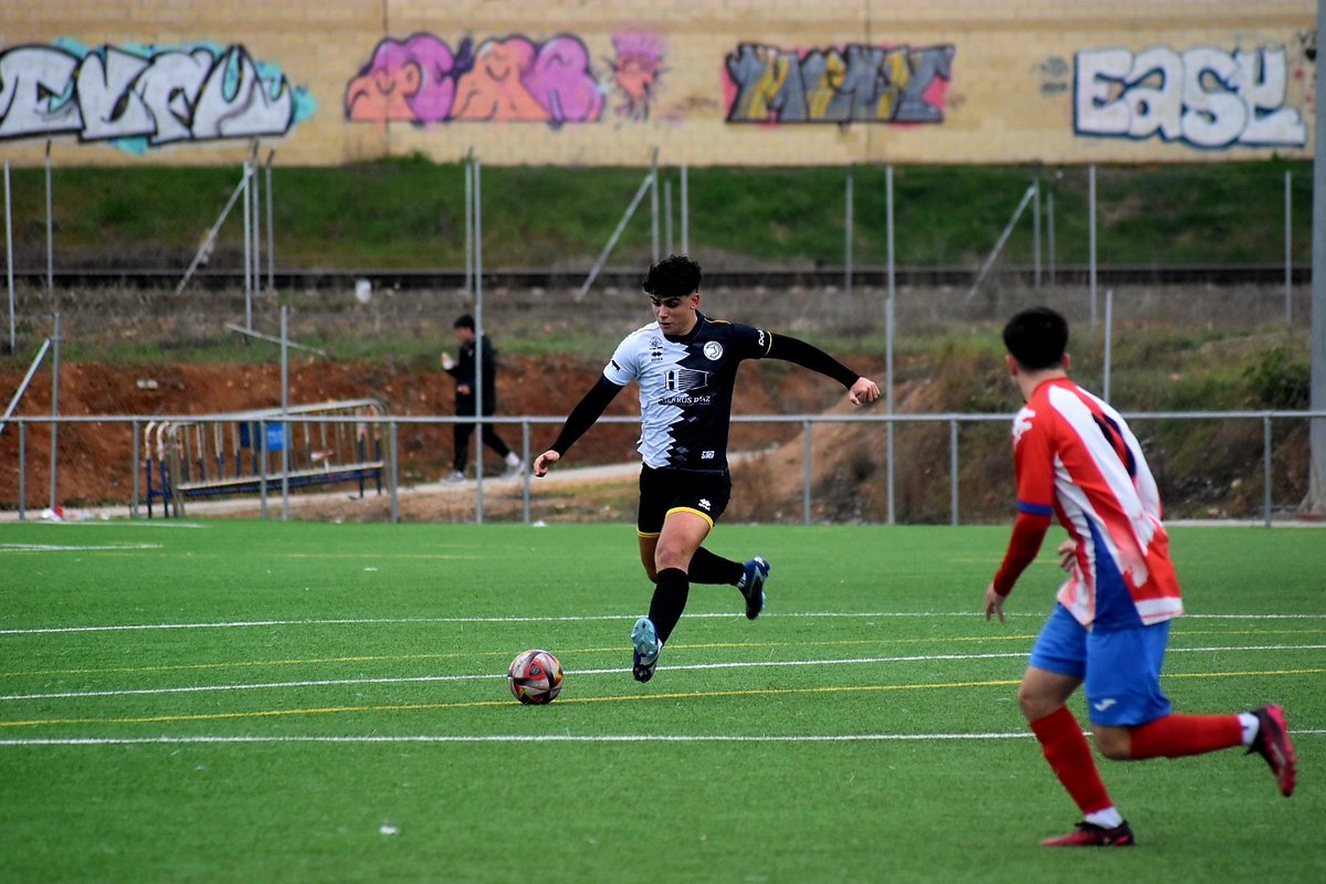 ⏱️ 46' | ▶️ ¡𝗩𝘂𝗲𝗹𝘃𝗲 𝗮 𝗿𝗼𝗱𝗮𝗿 𝗲𝗹 𝗯𝗮𝗹ó𝗻 𝗲𝗻 𝗲𝗹 𝗔𝗻𝗲𝘅𝗼 𝗥𝗲𝗶𝗻𝗮 𝗦𝗼𝗳𝗶𝗮! 

<a href="/UnionistasCF/">Unionistas de Salamanca CF</a> B 0️⃣
🆚
<a href="/G_Medinense/">Gimnástica Medinense</a> 0️⃣

#ConstruyendoUSCF🏗️