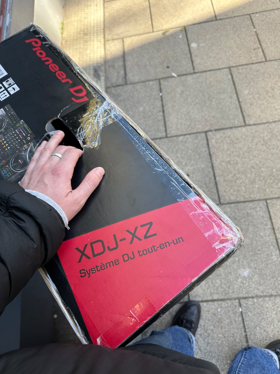 OFF LICENCE MAGAZINE LTD. tweet media