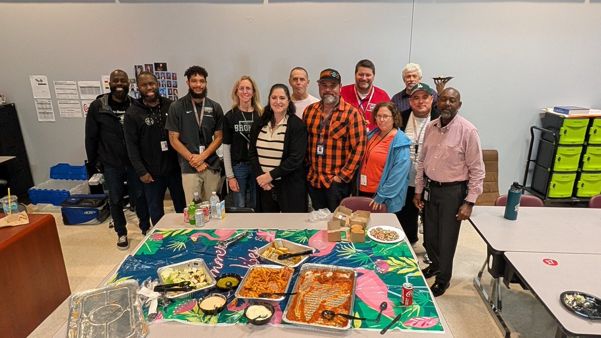 Principal Myers (@pbcentral_princ) on Twitter photo We appreciate our CTE teachers! Shout out to Agliolio for our delicious lunch to celebrate CTE month at Palm Beach Central! <a href="/BroncosPBCHS/">Broncos_PBCHS</a> <a href="/pbcsd/">The School District of Palm Beach County</a> We appreciate our CTE teachers! Shout out to Agliolio for our delicious lunch to celebrate CTE month at Palm Beach Central! <a href="/BroncosPBCHS/">Broncos_PBCHS</a> <a href="/pbcsd/">The School District of Palm Beach County</a>