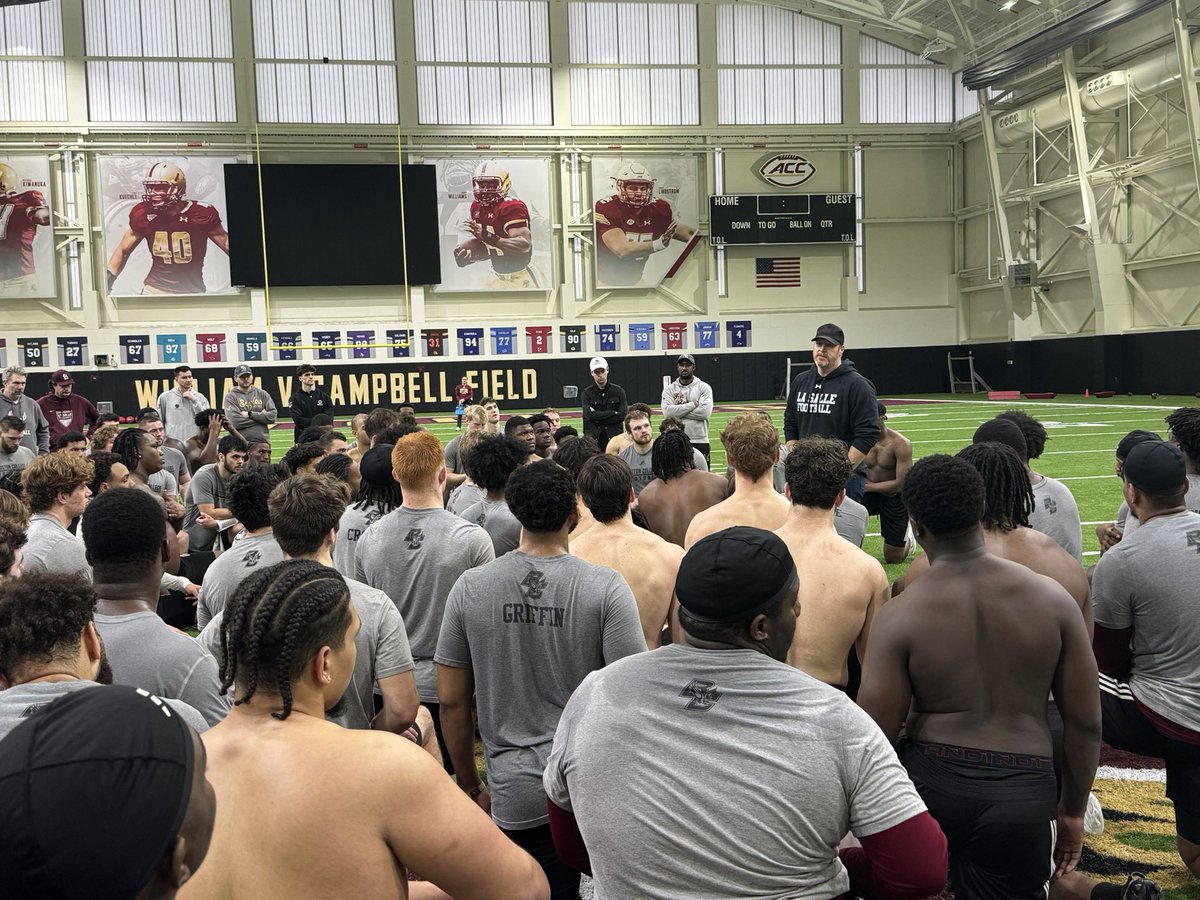 A champion returns. Dan Koppen, former Boston College starting center, two-time Super Bowl Champion, NFL Pro Bowler, and the man who snapped to both Tom Brady and Peyton Manning, returned home this week to speak with the team. Once an Eagle, always an Eagle 🦅