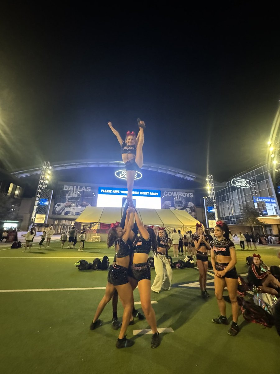 xoxobellieb's tweet photo. reliving my flying days- can’t wait to perform today in the area 6:40 #smallsenior #nca #famesuperseniors https://t.co/4M96zrcTPU