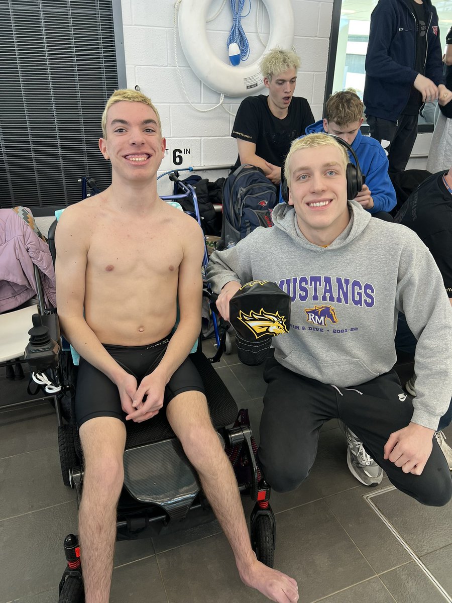 Let’s GOOOOOO Evan and Emanuel!!!! <a href="/RMHSMUSTANGS/">Rolling Meadows HS</a> <a href="/RMHSstampede/">STAMPEDE</a>