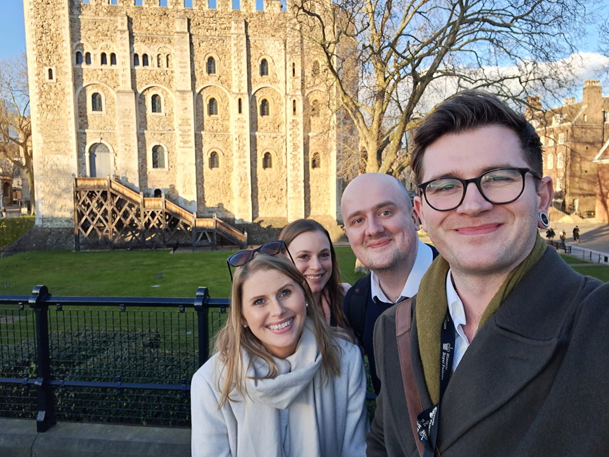 Thank you so much for all of your lovely birthday wishes. I had the most magical day celebrating with the best of friends at The Tower of London. I’m blessed 🥰