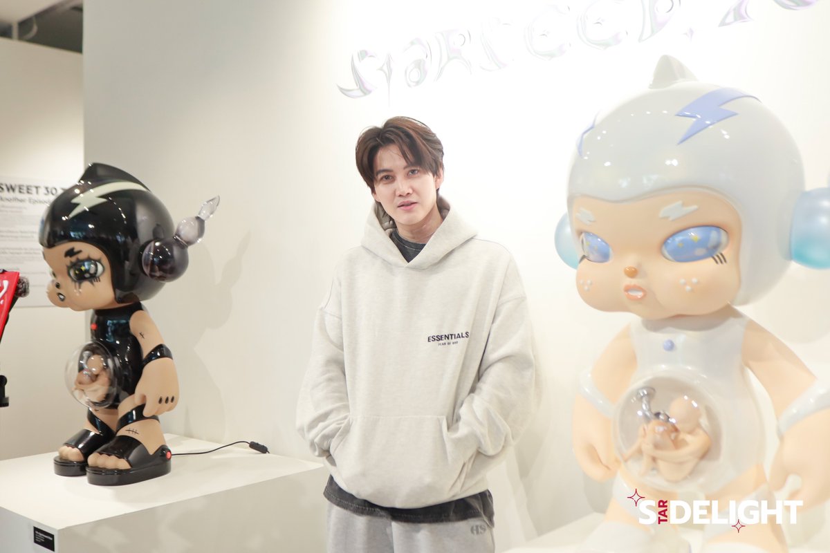 StarDelight_ent's tweet photo. “กอล์ฟ พิชญะ” เปิดตัว Exhibition ครั้งแรก กับคอลเลคชั่น STARSEED.X EP1 1st ENCOUTER
เข้าชมกันได้ที่ Stree Star Gallery อ่อนนุช
#GolfPichaya #กอล์ฟพิชญะ
#StreetStargallery #UrbanArt
#Starseedx #FirstEncounter
#GolfPichaya #กอล์ฟพิชญะ
#ArtofSharing #Artisforeveryone https://t.co/FPM70t0Fvs