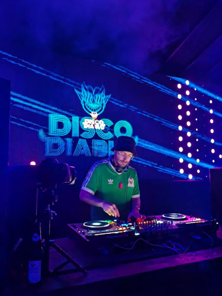 __Bonetti's tweet photo. 🇲🇽Recap of my recent mini tour in Mexico powered by #letsgroove and hosted by #zavala playing in cities like Mexico City, Hidalgo and Merida in clubs like #salonsolin, #laacecinadrinkgarden and #azotea2012 x #discodiablo.
✨I hope come back soon. https://t.co/qROMk4zrHo