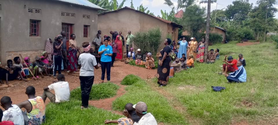CNF KIREHE DISTRICT (@cnfkirehe) on Twitter photo Ibikorwa byo kwitegura umunsi mpuzamahanga w'umugore <a href="/KireheDistrict/">Kirehe District</a> birakomeje, aho uyu munsi hakozwe umuganda wihariye w'abagore murwego rwo gufatanya gukemura ibibazo bibangamiye imibereho myiza y"abaturage. Hatanzwe ubutumwa bwo kubaka umuryango utekanye <a href="/rangira/">Bruno Rangira</a> Ibikorwa byo kwitegura umunsi mpuzamahanga w'umugore <a href="/KireheDistrict/">Kirehe District</a> birakomeje, aho uyu munsi hakozwe umuganda wihariye w'abagore murwego rwo gufatanya gukemura ibibazo bibangamiye imibereho myiza y"abaturage. Hatanzwe ubutumwa bwo kubaka umuryango utekanye <a href="/rangira/">Bruno Rangira</a>