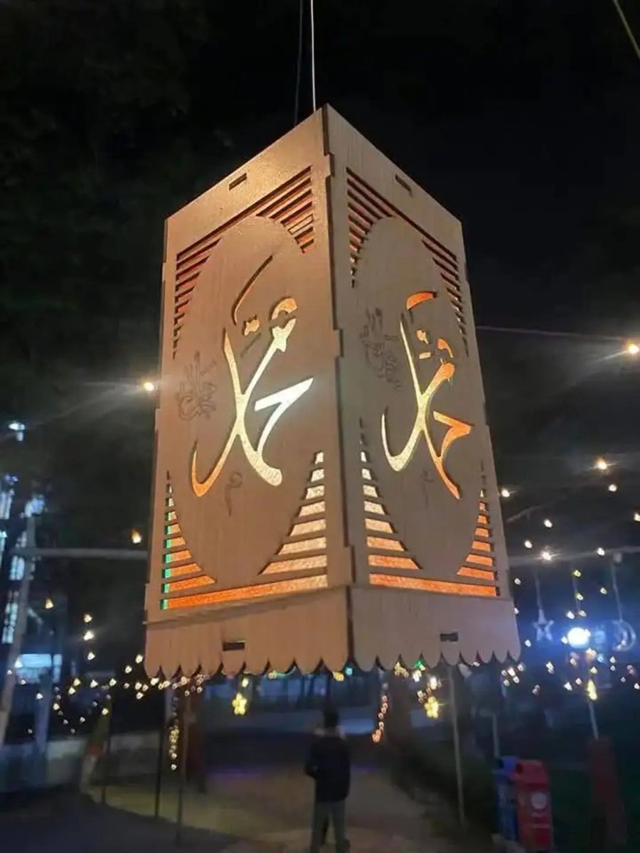 orangetiger120's tweet photo. রামাদান সাজে বুয়েটের আহসানউল্লাহ হল প্রাঙ্গণ ✨ https://t.co/FZQs8lcEpG