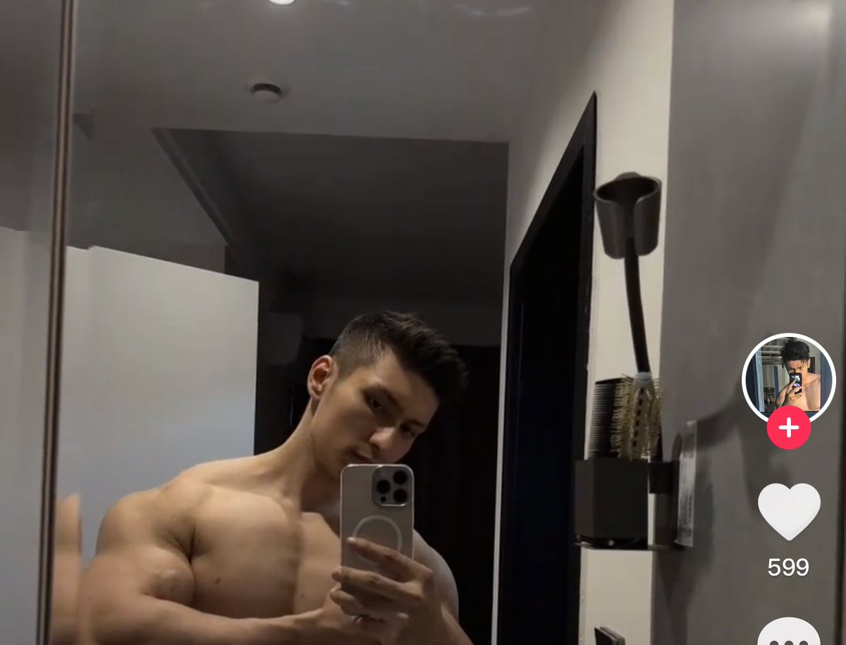 转发过百免费发他🐔，不愧是新疆极品