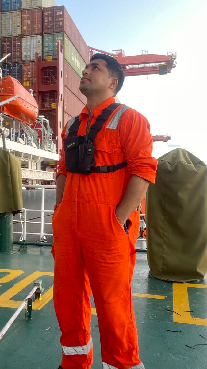 HamiltonVega3's tweet photo. Merchant Marine ⛴️⚓️ https://t.co/hjVtmjrpA9