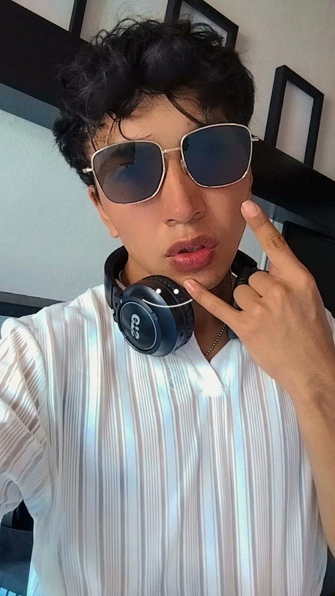 Outfit para ir a torturar a un gey