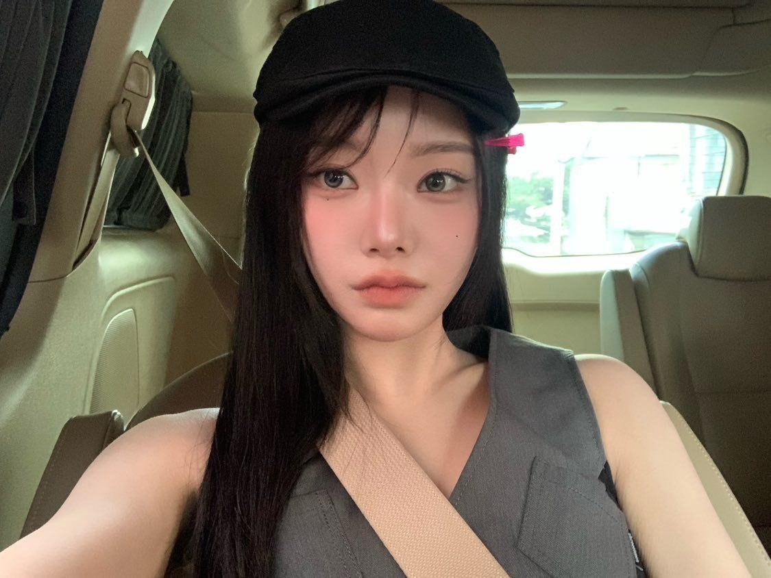 GLOBAL_FIFTYFR's tweet photo. [💌] Mise à jour de Keena sur Weverse 

C'était amusant de te rencontrer aujourd'hui Twennie Bonne nuit mes vitamines ✨️ 

🔗: https://t.co/Z3C64cdGXL…

#KEENA #키나 
#FIFTYFIFTY #피프티피프티 https://t.co/SJiYgnbPfU