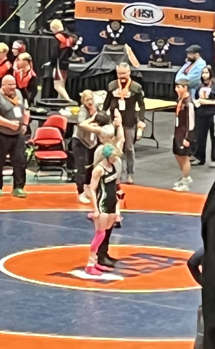 Lydia King advances to the consolation finals with 6-4 victory!