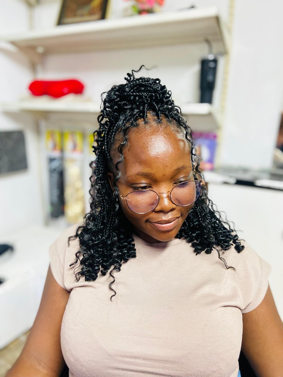 NurseFutho's tweet photo. Nothing beats the feeling you get after a new hairdo https://t.co/hzxKcUyJdV