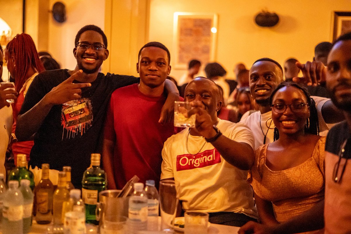 AllEventsKla's tweet photo. Old school music, new school energy!

#OldSchoolSoiree
#AllEventsKla https://t.co/26qqNpoaBW