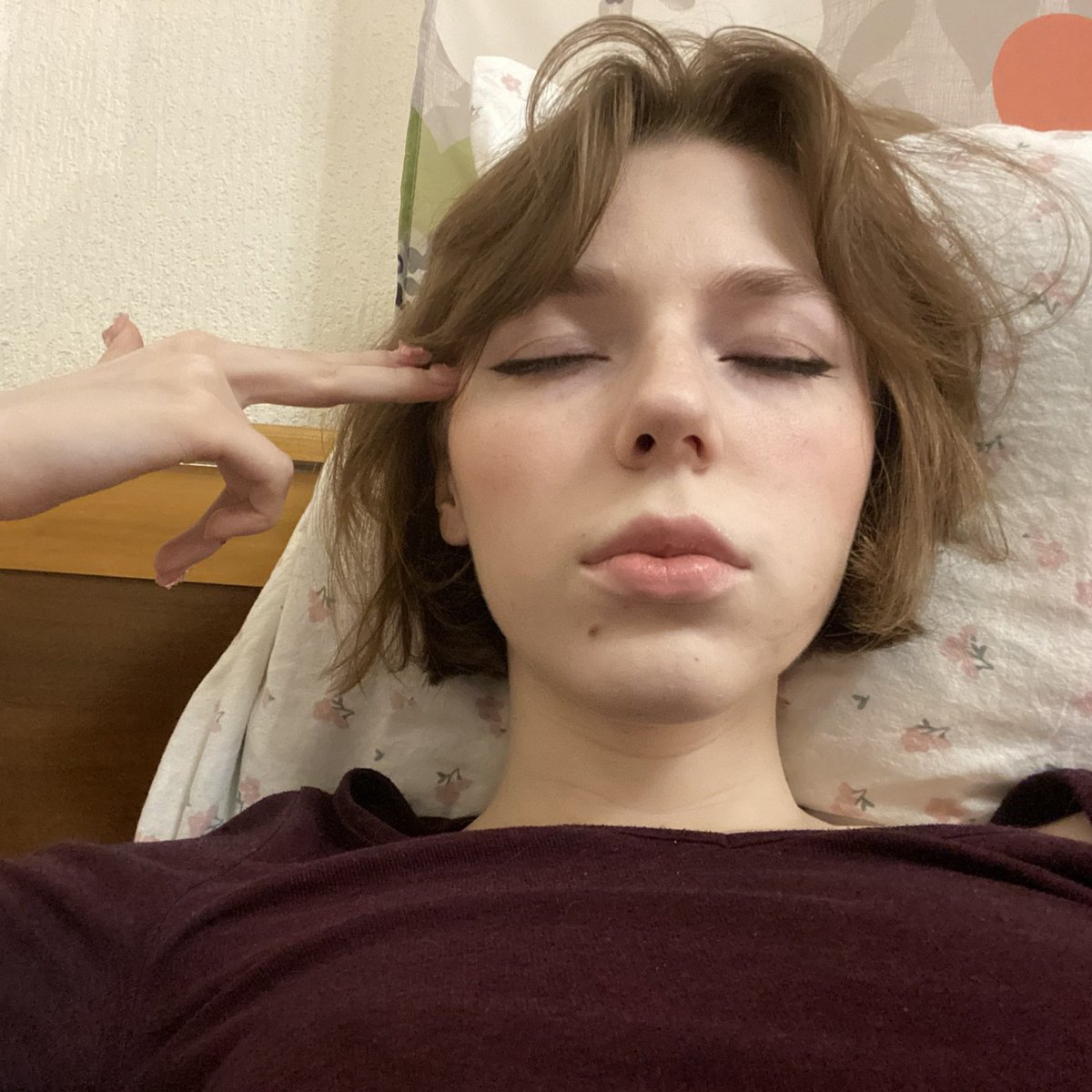чупита tweet media