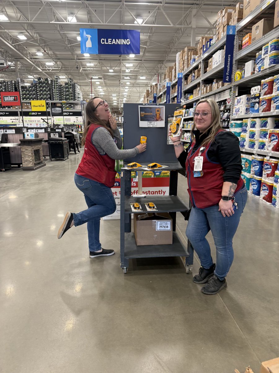 Our SSA Olivia and our FES Lauren working on selling our Zircon Studsensor L50 demo
Come check us out!! #2594 #R1DEMOS
<a href="/JMB_Burnett/">Jeffrey “JB“ Burnett</a> <a href="/DCT0813MD/">Dante Thomas</a> <a href="/BreeKraft123/">Breanna Kraft</a> <a href="/cortia_gwynn/">Cortia Gwynn</a> <a href="/Miller2594msm/">John Miller</a> <a href="/BlueBoxR1/">@BlueBoxR1</a>