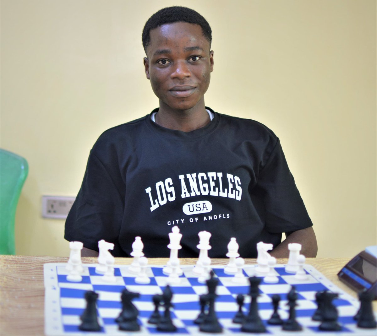 Royalrexhotel's tweet image. Catch Nigeria’s 17-year-old National Chess Champion, Tersee Ferdinand Nyuima, in action at Chess Heights, happening at Royal Rex Hotel and Spa! Witness brilliance, strategy, and mastery unfold on the board. 

#ChessHeights #TerseeFerdinand #ChessChampion #MindGame #RoyalRexHotel