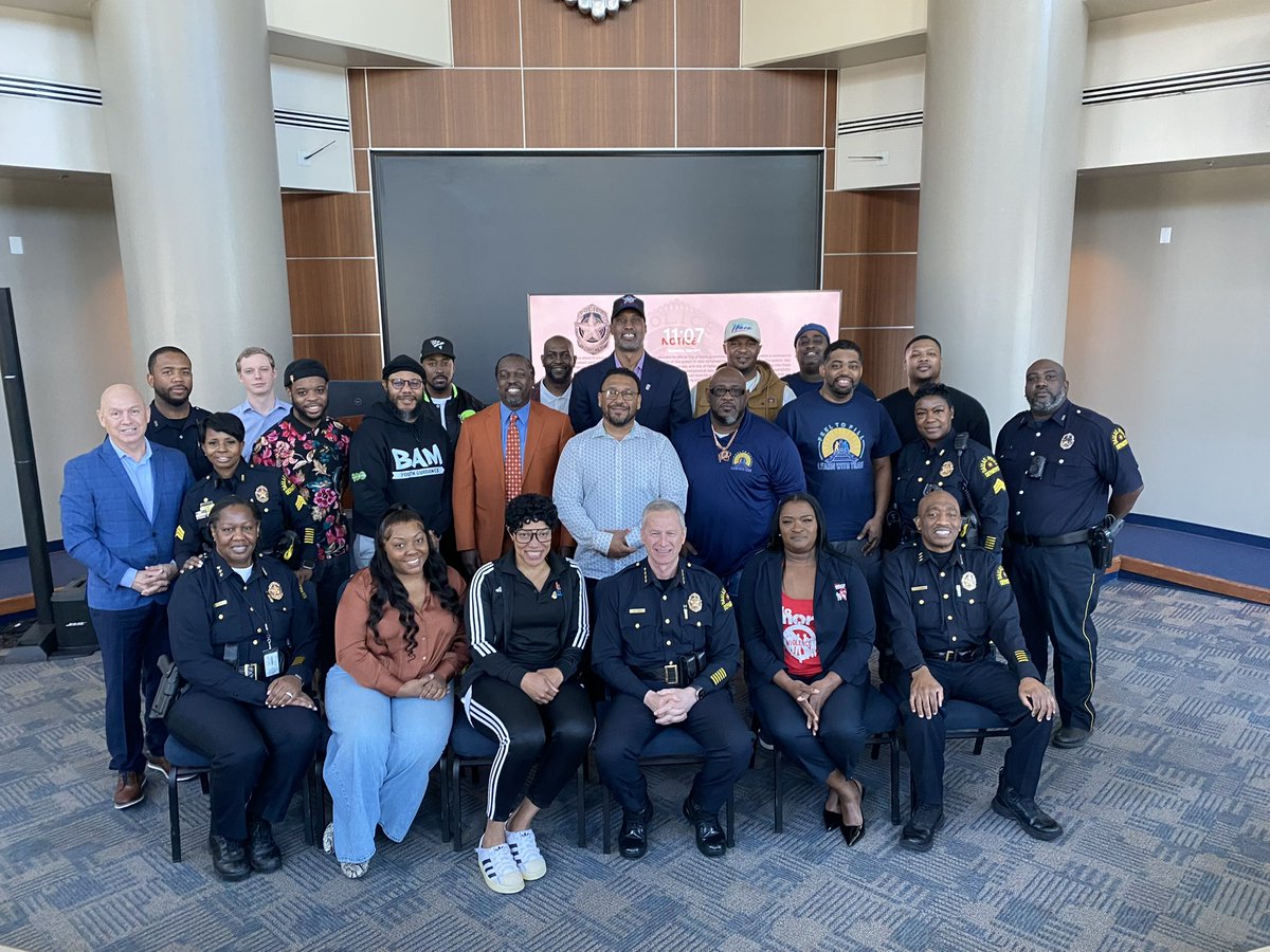 We are better together. #DallasPD