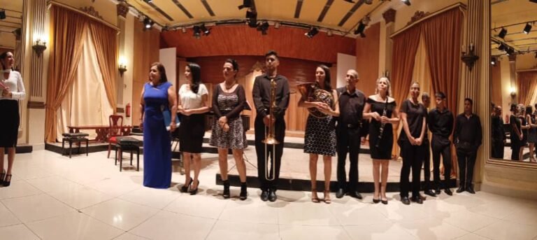 El Festival de Música de Cámara Federico Smith constituye un evento único en su tipo, pues aborda toda la música de concierto de la provincia de #Matanzas. 

En #PeriodicoGiron:
giron.cu/2025/02/28/mus…